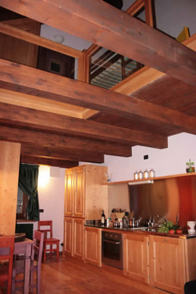 Cucina abitabile Lou Serpoul, bilocale Casa Arpaouza