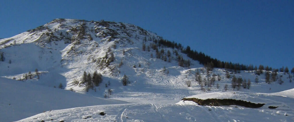 Paesaggio invernale Valle Stura, sci e neve
