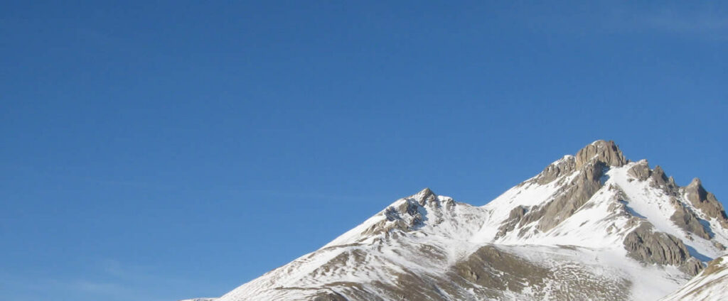 Paesaggio invernale Valle Stura, sci e neve